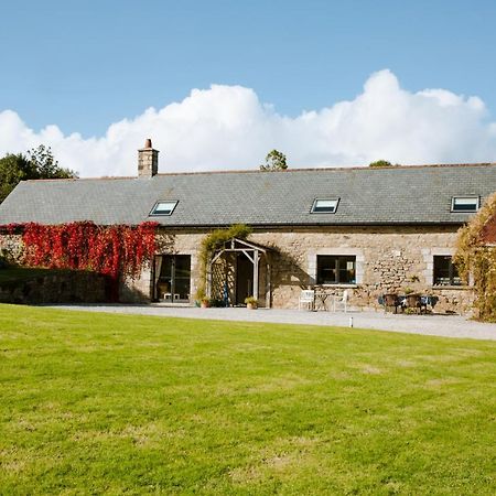 Higher Weddicott Barn Holiday Cottage - Self Catering แชกฟอร์ด ภายนอก รูปภาพ