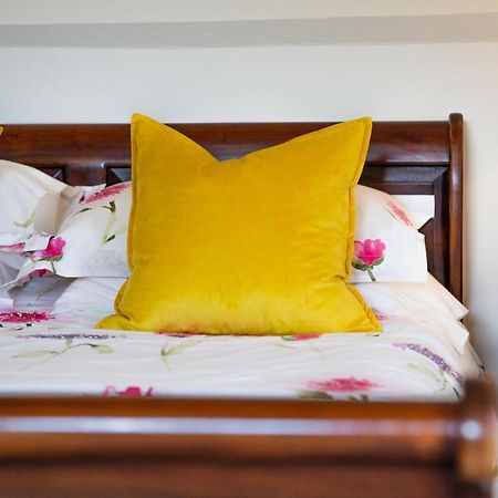 Higher Weddicott Barn Holiday Cottage - Self Catering แชกฟอร์ด ภายนอก รูปภาพ