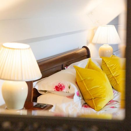 Higher Weddicott Barn Holiday Cottage - Self Catering แชกฟอร์ด ภายนอก รูปภาพ
