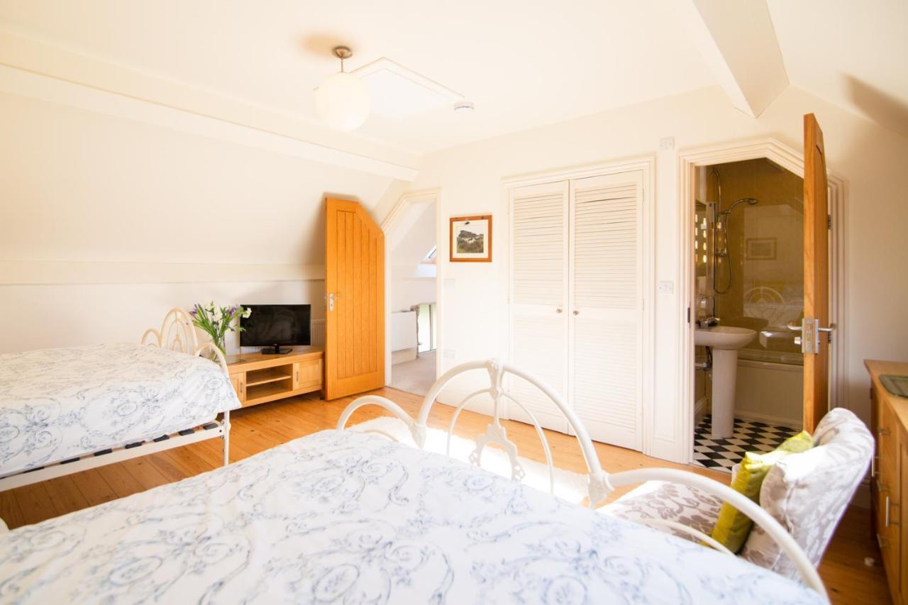 Higher Weddicott Barn Holiday Cottage - Self Catering แชกฟอร์ด ภายนอก รูปภาพ