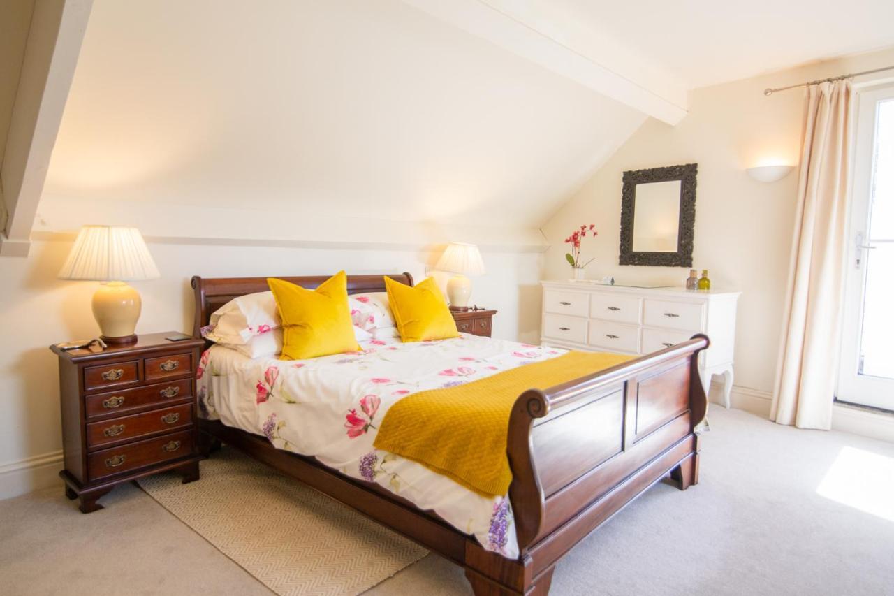 Higher Weddicott Barn Holiday Cottage - Self Catering แชกฟอร์ด ภายนอก รูปภาพ