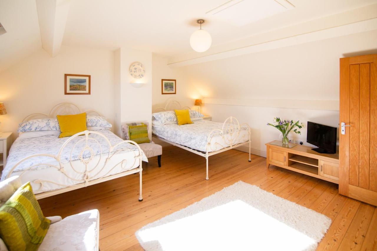 Higher Weddicott Barn Holiday Cottage - Self Catering แชกฟอร์ด ภายนอก รูปภาพ