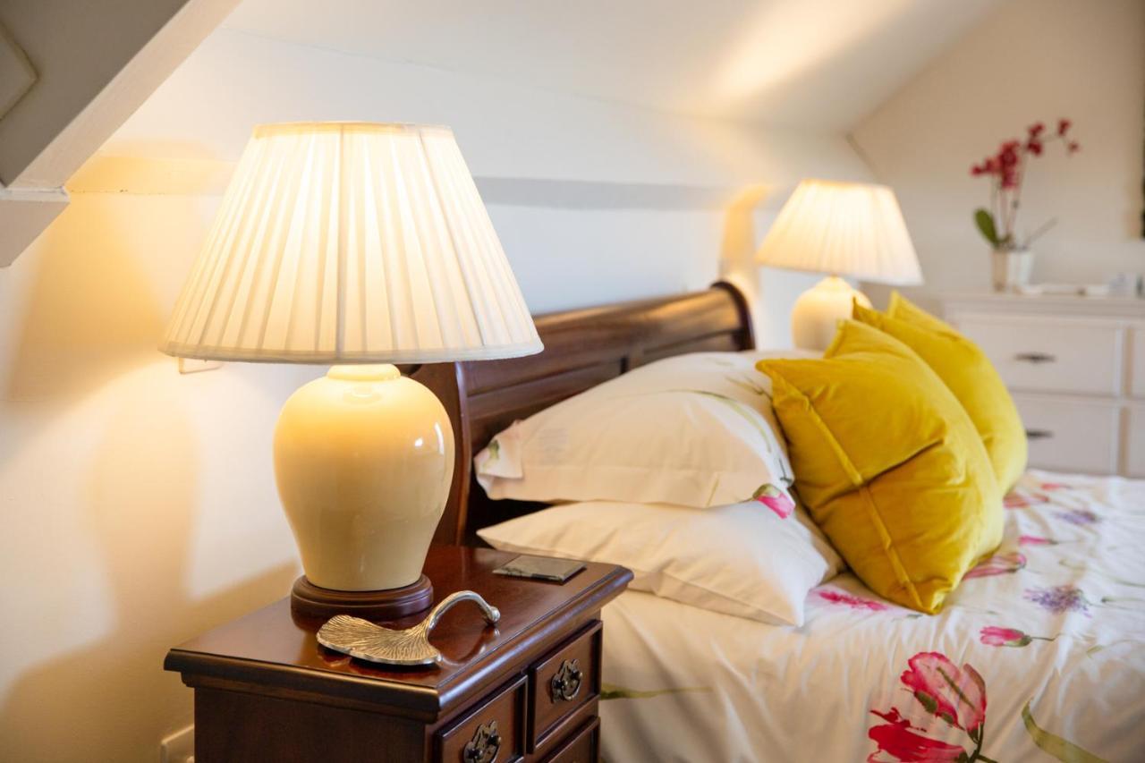 Higher Weddicott Barn Holiday Cottage - Self Catering แชกฟอร์ด ภายนอก รูปภาพ