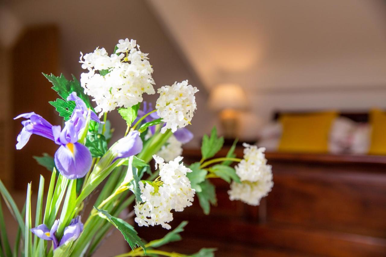 Higher Weddicott Barn Holiday Cottage - Self Catering แชกฟอร์ด ภายนอก รูปภาพ