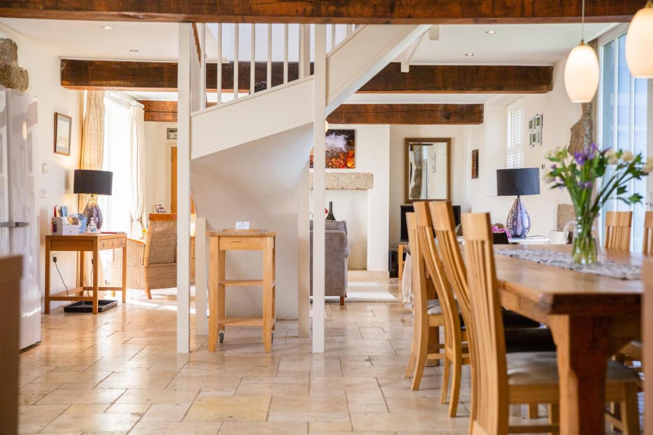 Higher Weddicott Barn Holiday Cottage - Self Catering แชกฟอร์ด ภายนอก รูปภาพ