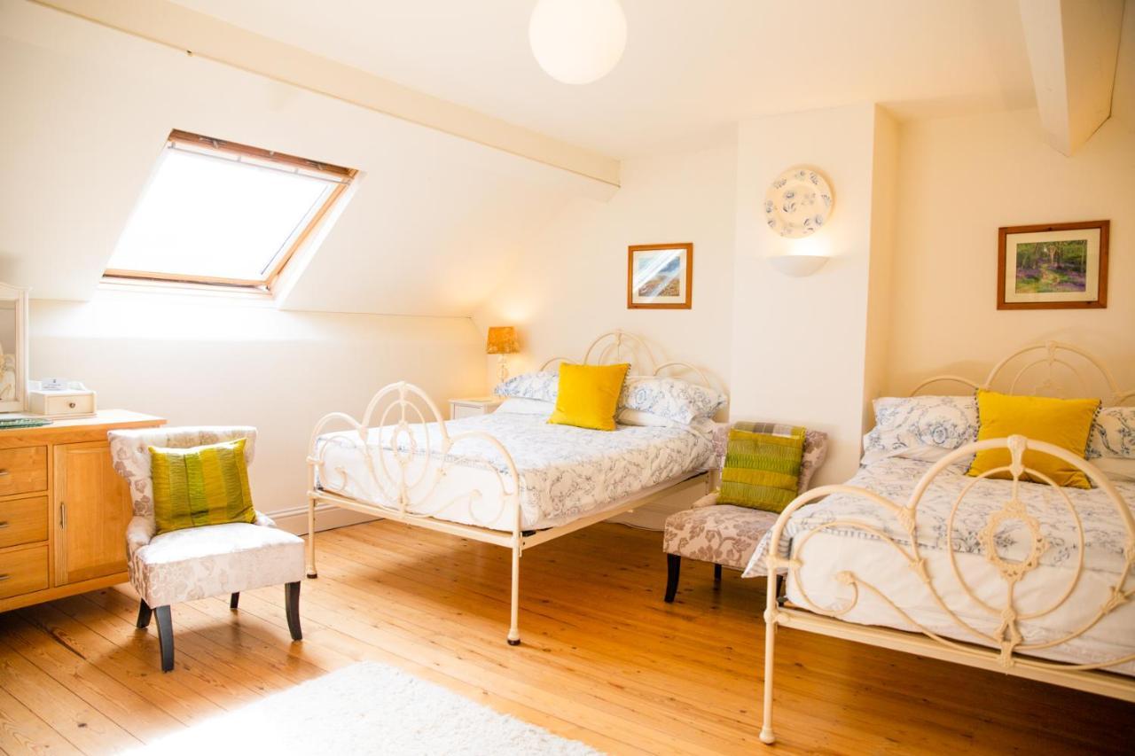 Higher Weddicott Barn Holiday Cottage - Self Catering แชกฟอร์ด ภายนอก รูปภาพ