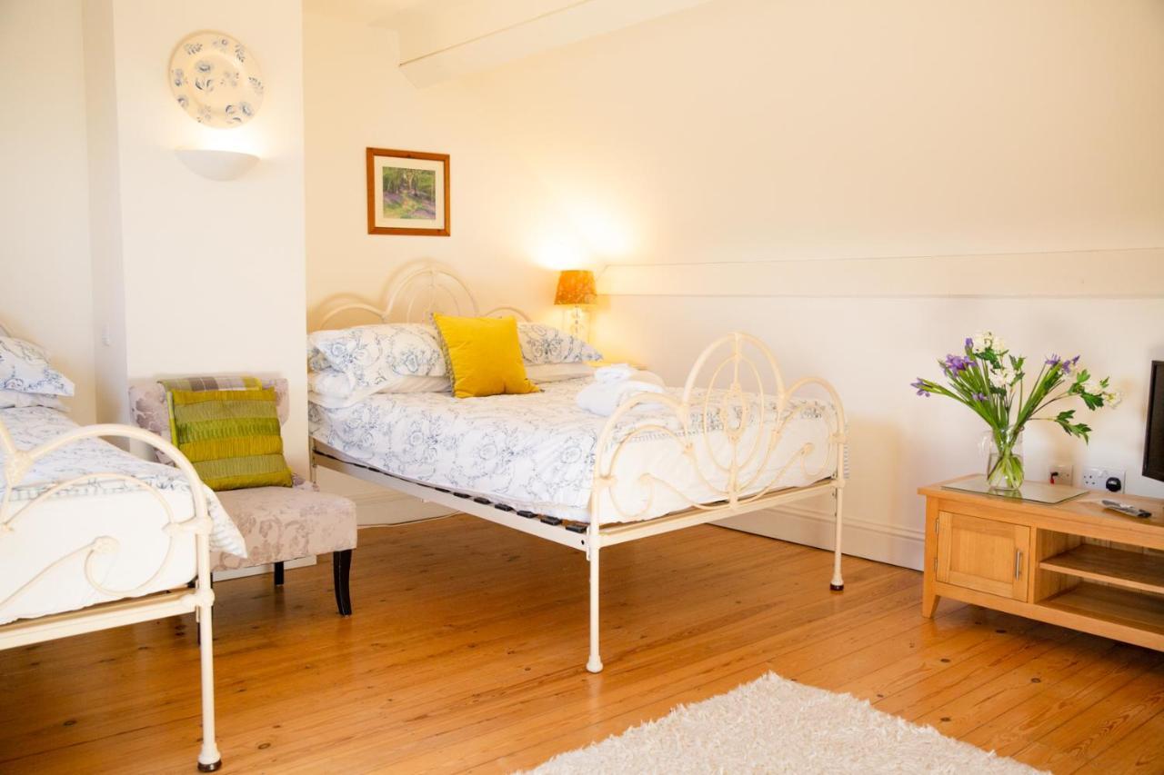 Higher Weddicott Barn Holiday Cottage - Self Catering แชกฟอร์ด ภายนอก รูปภาพ