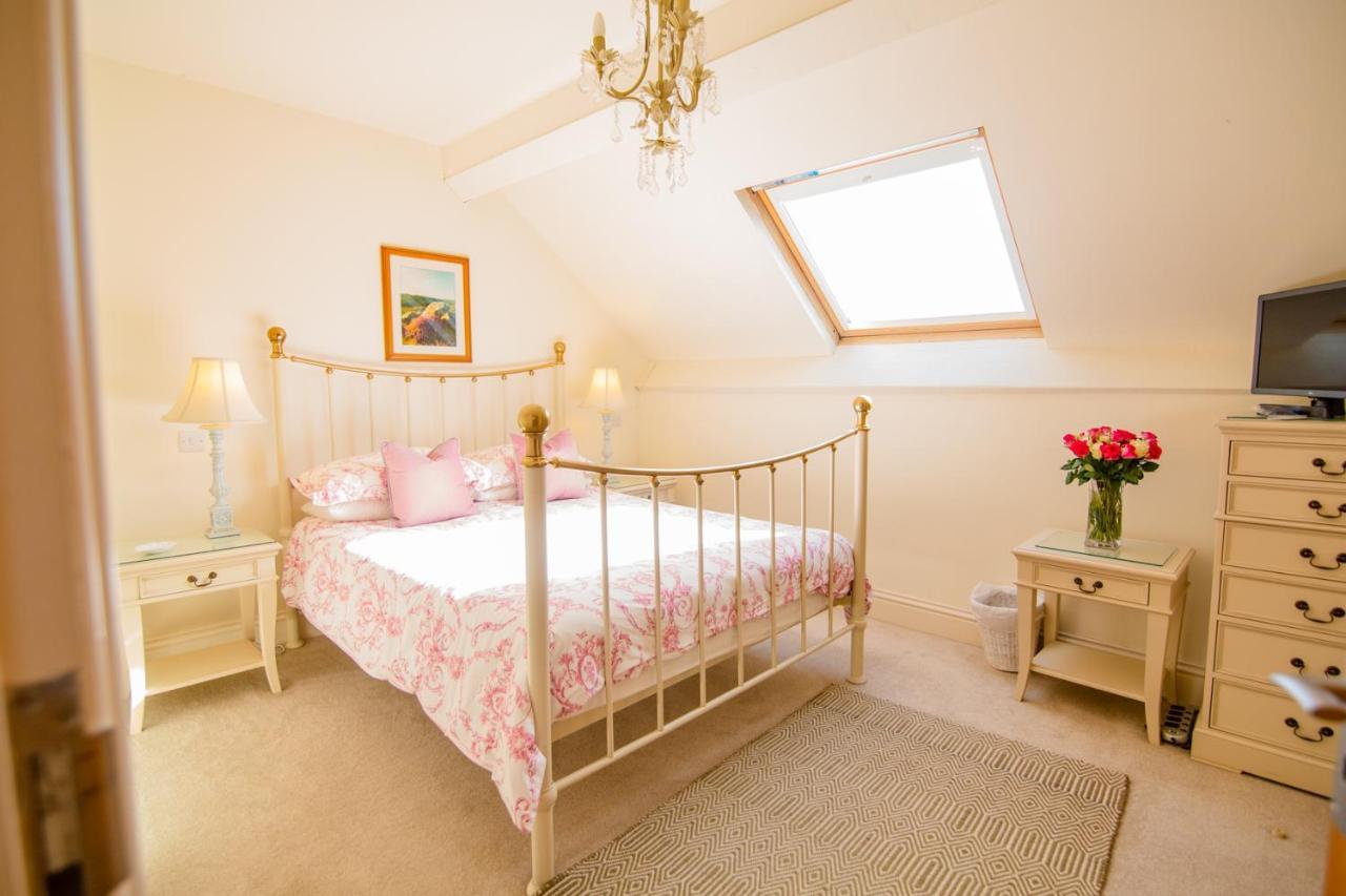 Higher Weddicott Barn Holiday Cottage - Self Catering แชกฟอร์ด ภายนอก รูปภาพ