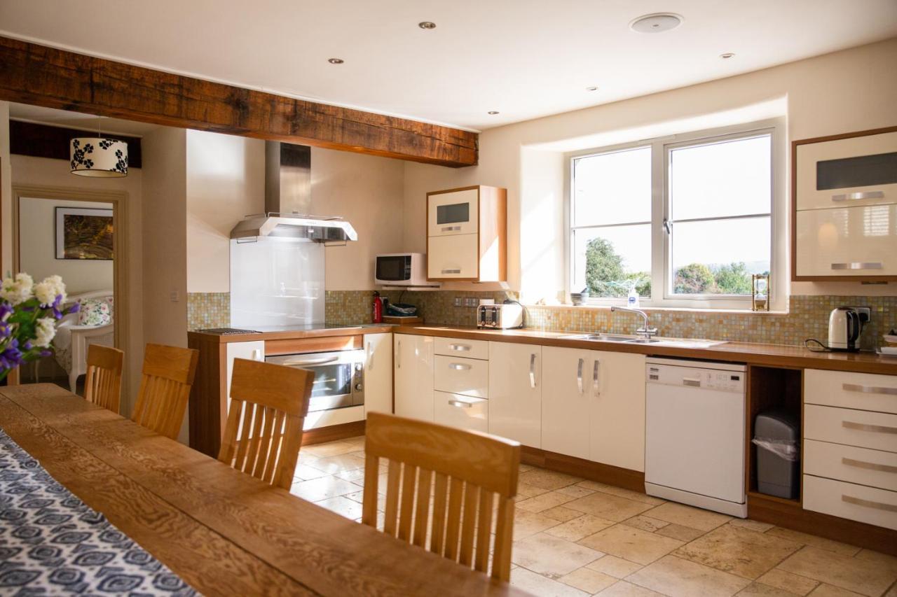 Higher Weddicott Barn Holiday Cottage - Self Catering แชกฟอร์ด ภายนอก รูปภาพ