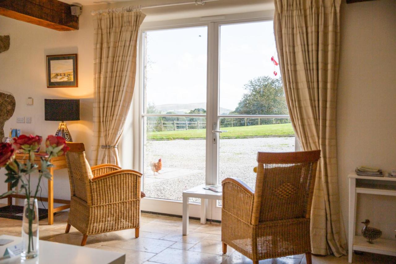 Higher Weddicott Barn Holiday Cottage - Self Catering แชกฟอร์ด ภายนอก รูปภาพ